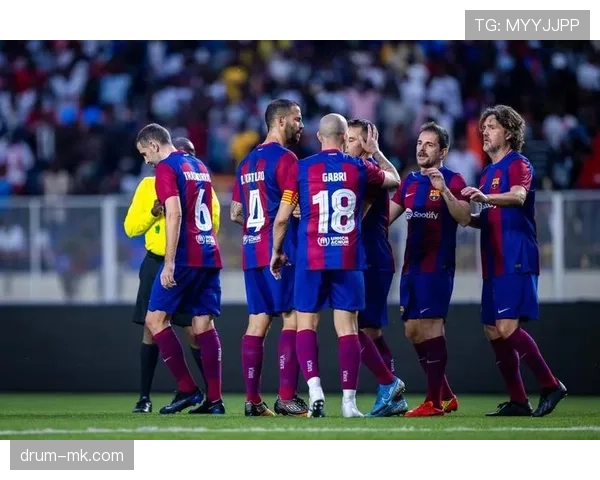 西甲联赛掀起教练更迭浪潮 多队换帅力求竞技新突破