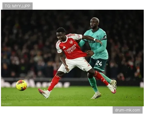 阿森纳逆转埃弗顿，状态回暖重燃英超争冠希望