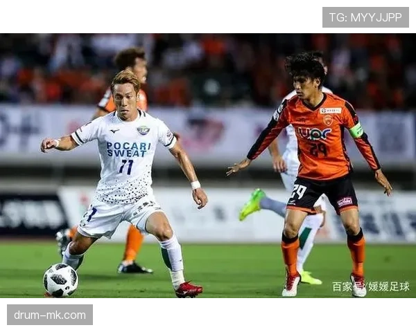 热苏斯默契配合队友状态稳定,助力球队战绩稳步提升 热苏斯默契配合队友状态稳定,助力球队战绩稳步提升