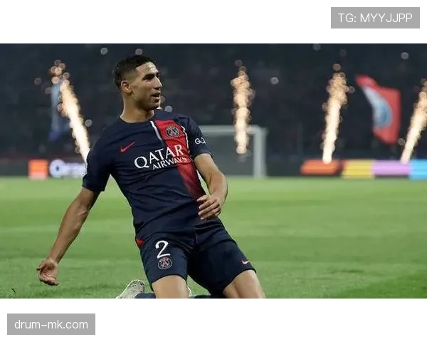 阿什拉夫在逆转皇马的比赛中闪耀，全场表现出色并打入精彩进球