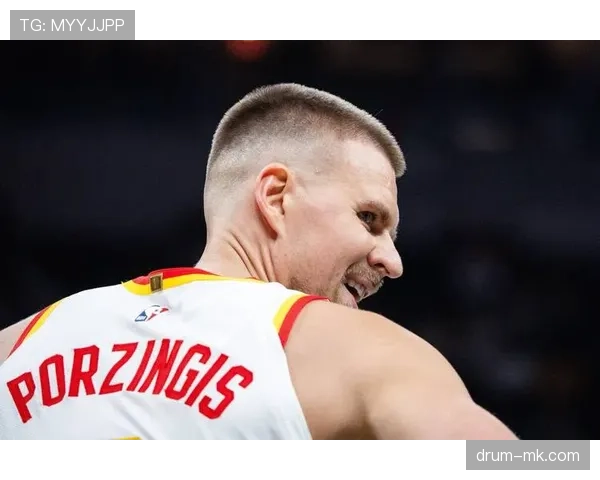 波尔津吉斯挡拆空间拉开内线防守，提升球队关键时刻效率